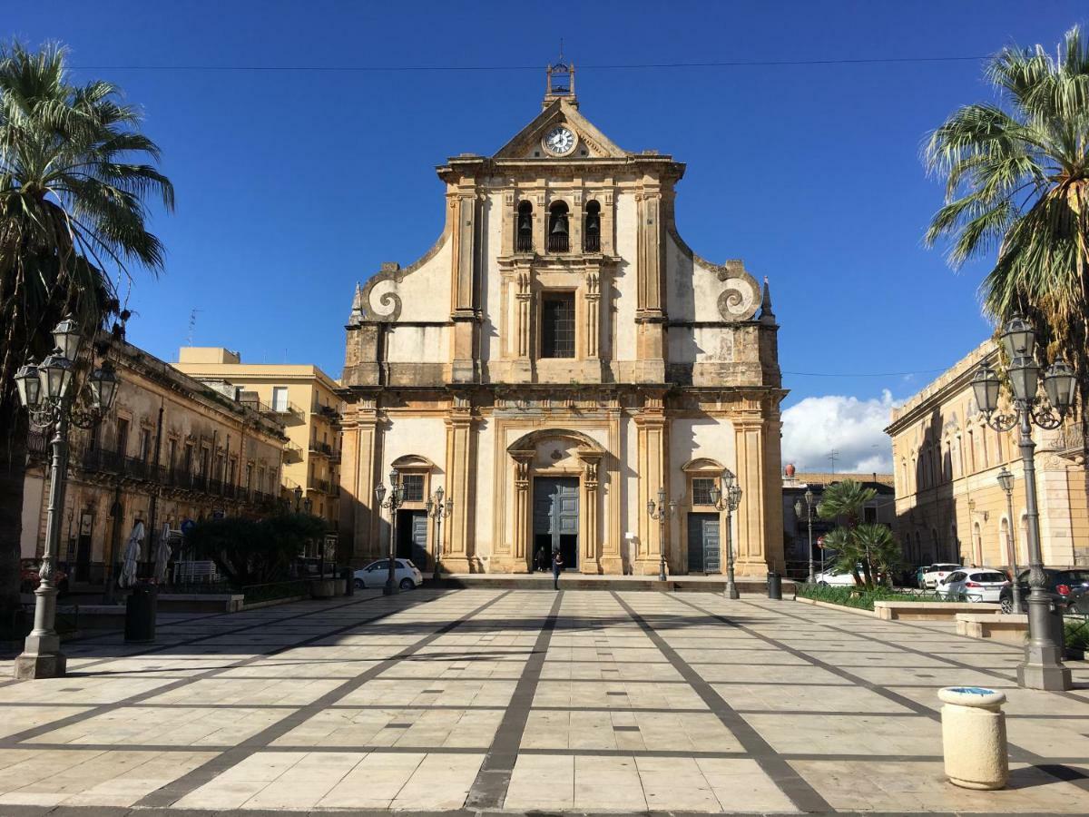 Casa Al Duomo Apartman Augusta Kültér fotó